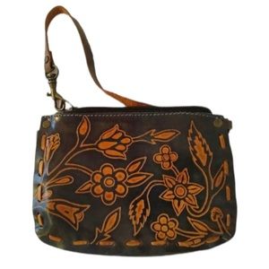 Hand Tooled Leather Coin Purse.